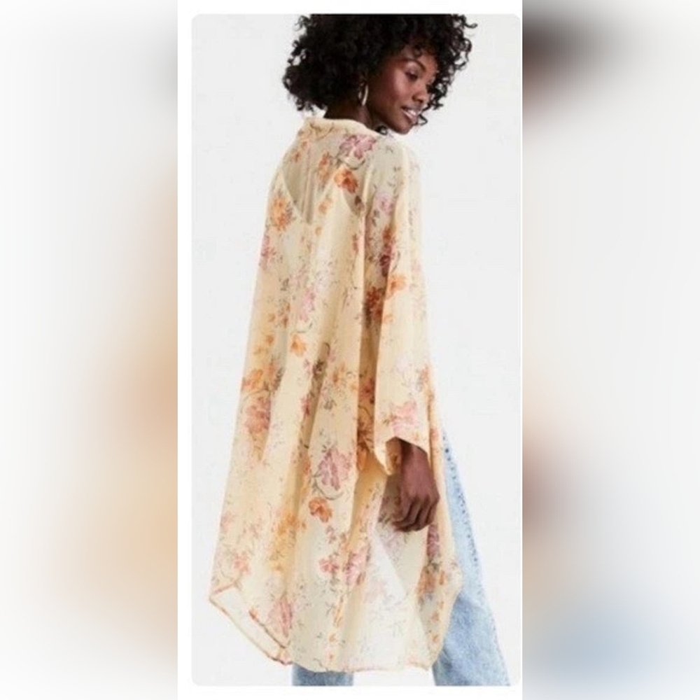 American Eagle Floral Kimono, One Size, Yellow Multi, EUC